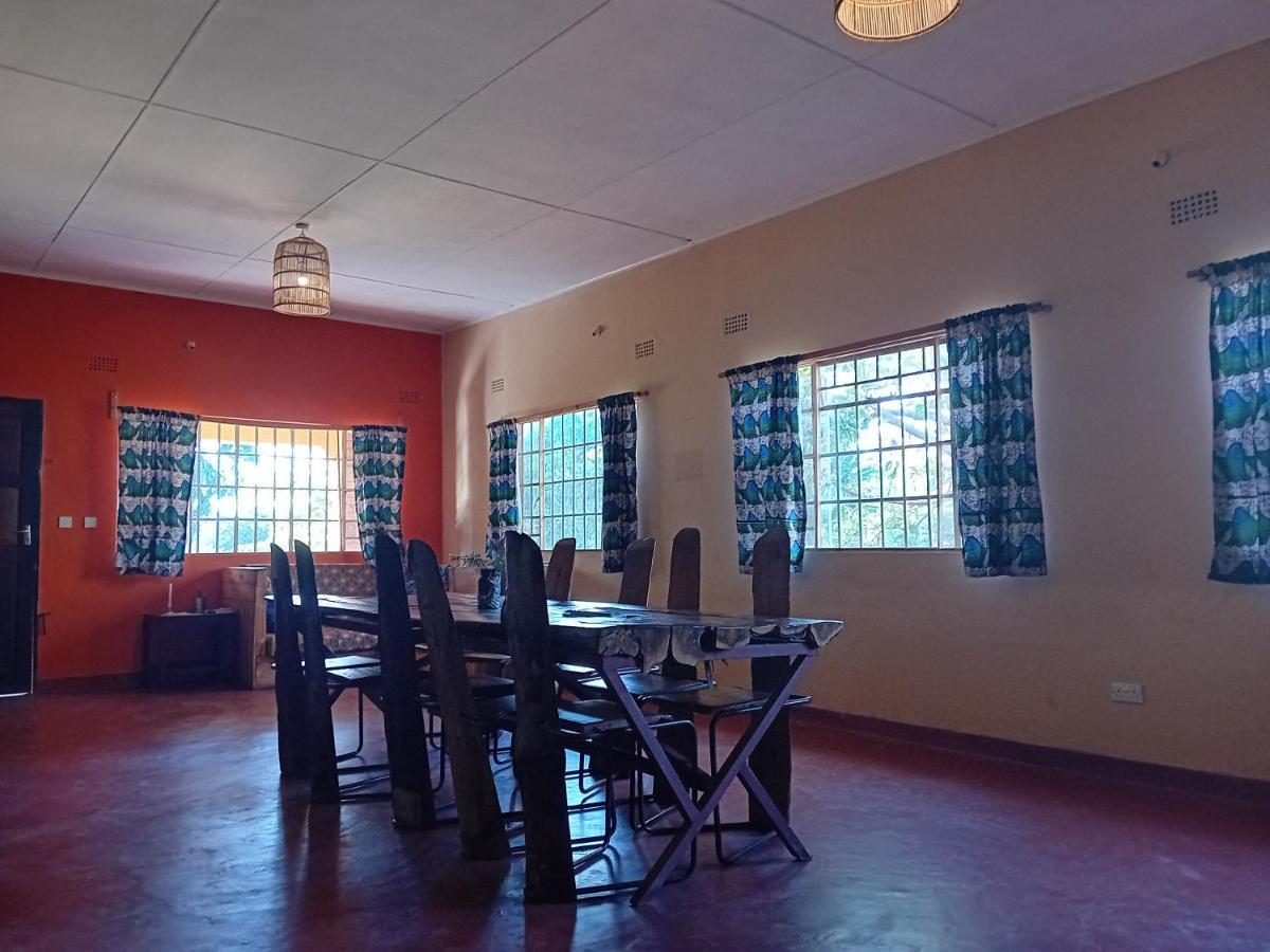 Zomba Blend Lodge And Kitchen - Pakachere מראה חיצוני תמונה